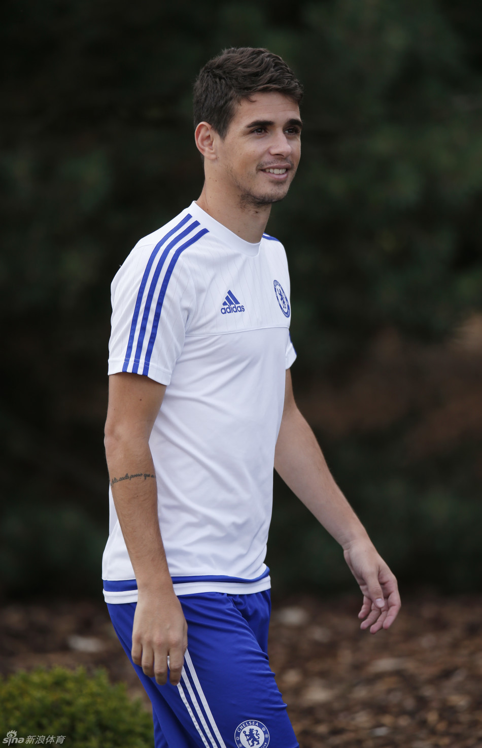 包含赛后萨克拉门托国王备战社区盾；战术微调细节曝光；悬念犹存；心理建设被强调的词条