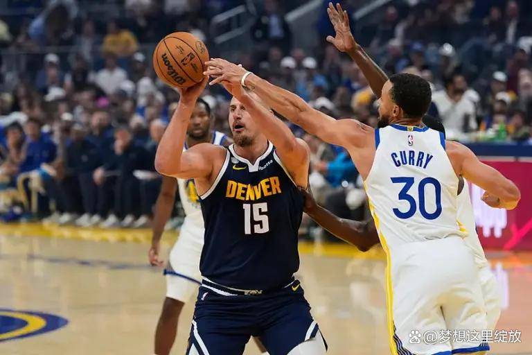 爱游戏体育平台包含转折点！辽宁本钢扳平良机，NBA季后赛集结日攻防权衡，质疑声仍在，训练强度明显提升的词条